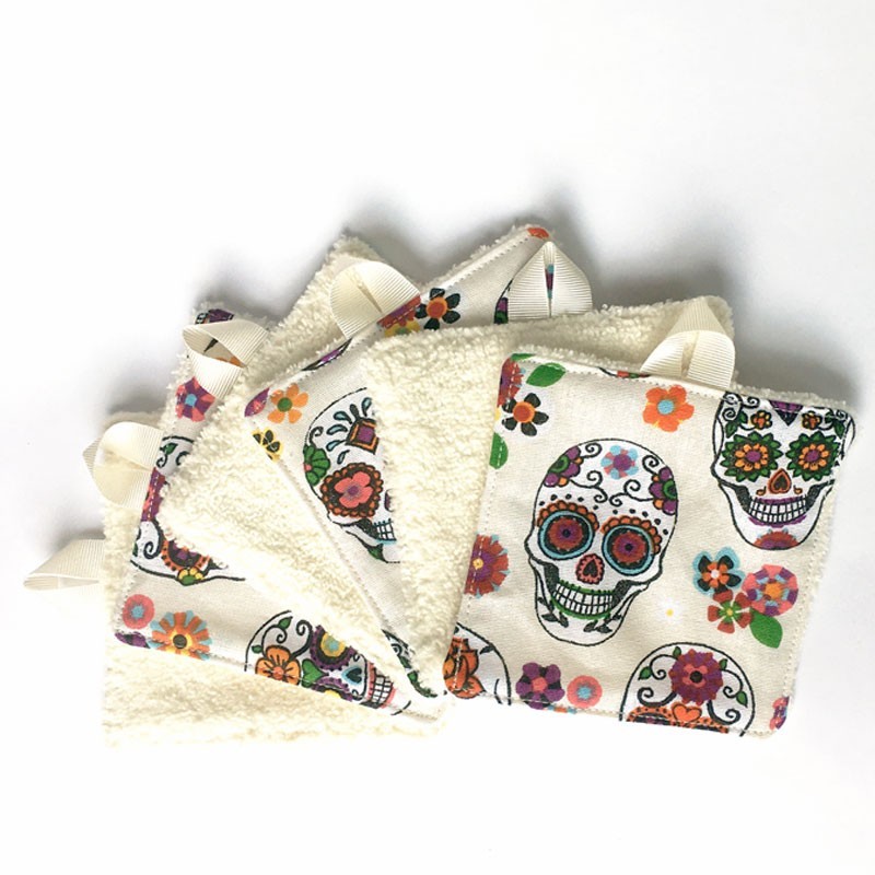Lingette démaquillante têtes de morts mexicaines et velours de bambou TOUDOUM Lingette démaquillante têtes de morts mexicaines et velours de bambou TOUDOUM