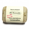 Savon La Cardabelle à l'huile essentielle de lavandin et fleurs de lavande.