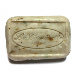 Savon à l'huile essentielle de lavandin et fleurs de lavande fine