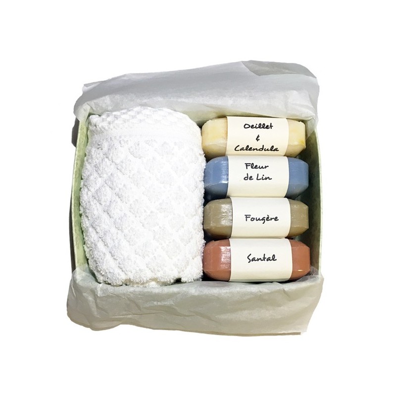 Coffret de 4 savons très mâles au santal fougère fleur de lin oeillet calendula Coffret de 4 savons très mâles au santal fougère fleur de lin oeillet calendula